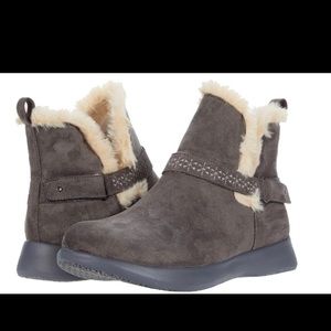 NWT JBU Cozylined Storm Booties - Grey 6.5